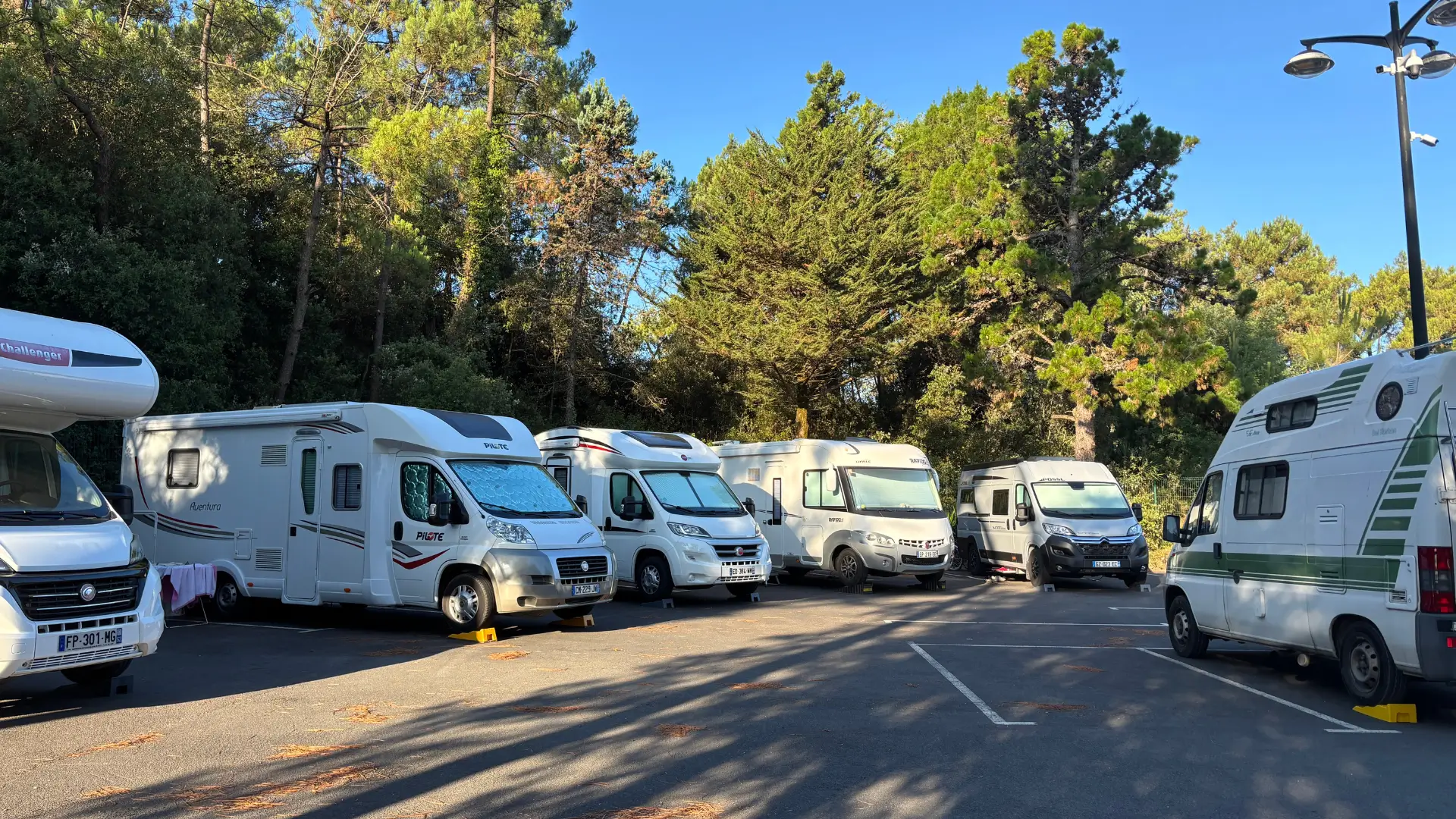 Réservation d'aire de camping-car avec accès automatisé ASLOT